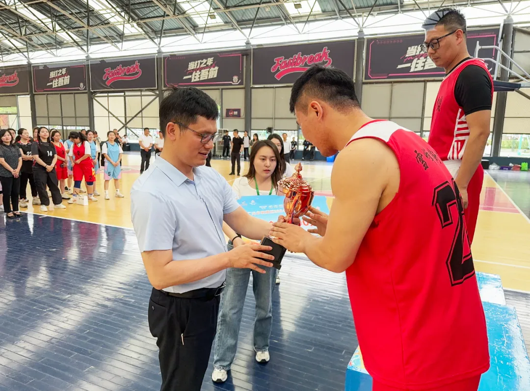 东南亚篮球职业联赛掀起全民热潮